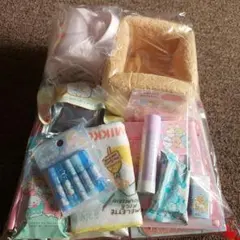 すみっコぐらし等色々キャラクター　 文房具やシール等