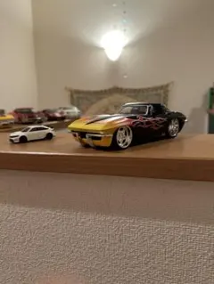 コルベット ミニカー 黒とオレンジのフレイムデザイン