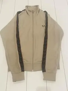 FRED PERRY トラックジャケット ベージュ Mサイズのサムネイル