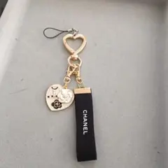 CHANEL黒リボンキーホルダー、 ハートチャーム　カメリアチャーム
