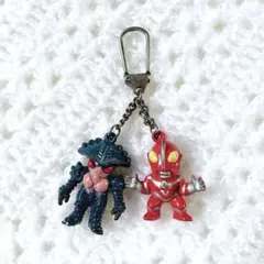 ウルトラマン キーホルダー　ゼアス　ベンゼン星人　レトロ