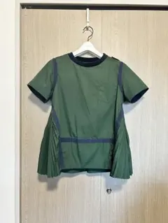 sacai 半袖 プリーツ トップスのサムネイル
