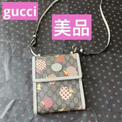 美品GUCCI グッチショルダーバッグ GG柄アップル＆ハートレポム - メルカリ