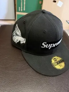 SUPREME トラッカーキャップ ブラック SUPREME 刺繍トラッカーキャップ ブラック - メルカリ