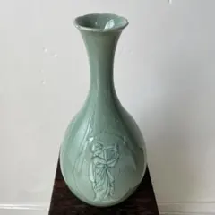 【値下げ】　高麗青磁の花瓶（木箱入り）