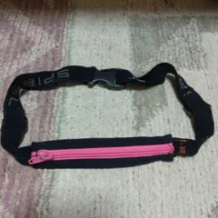 ウエストポーチ