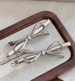 シルバーリボン型ヘアピン 2個セット