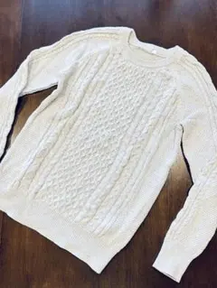 コットン100% 綿　長袖　ケーブルニット　GAP セーター