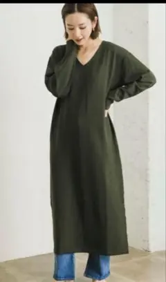 【URBAN RESEARCH】Vネックストレートニットワンピース