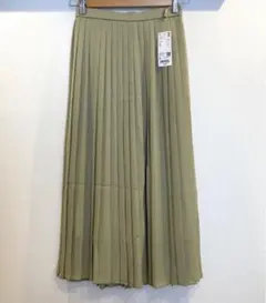 新品タグ付き ユニクロ シフォンプリーツロングスカート 丈短め