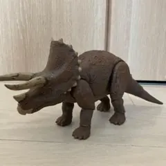 ジュラシックワールド ハモンドコレクション トリケラトプス 希少品