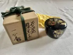 蒔絵師一瓢斎作　花ウサギ蒔絵平棗 蒔絵師一瓢斎作 花ウサギ蒔絵平棗 - メルカリ