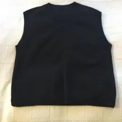 黒のニットVネックベスト S 無印良品