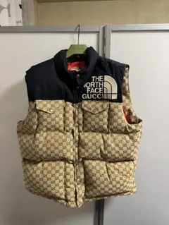 2025年最新】グッチ ダウンベストの人気アイテム - メルカリ