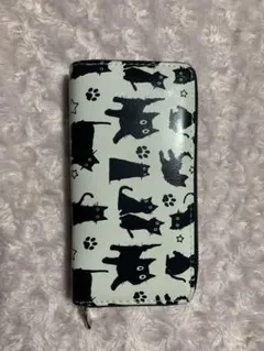 黒猫デザイン クレヨンしんちゃん 長財布