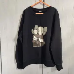 UNIQLO UT キャラクター刺繍トレーナー 140