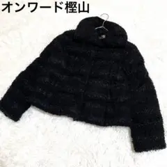 オンワード樫山レディース黒ダウンジャケット ふわふわ素材　ダウン９０フェザー10のサムネイル