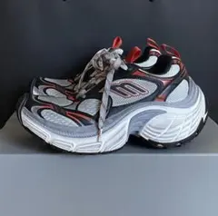 Balenciaga 10xl スニーカー 42 グレー/レッド 収納袋付き Balenciaga 10xl スニーカー 42 グレー/レッド 収納袋付き - メルカリ
