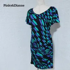 D2-4396　ひざ丈半袖ワンピース　Ｖネック　38【ピンキーアンドダイアン】
