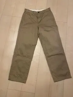 ユニクロ　レギュラーフィットチノ　W73