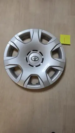 トヨタ シルバー 5本スポーク ホイールキャップ - メルカリ