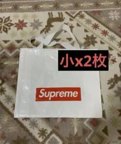 Supreme ロゴ入り ショッピングバッグ