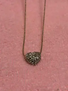 キラキラ　ハート　ネックレス