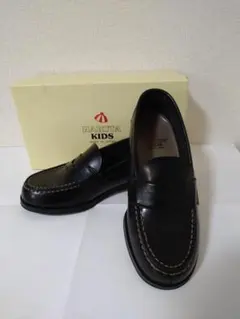 【美品＆レアコラボ品】HARUTA ✖️ＴＨＥＳＨＯＰＴＫコラボ黒ローファー２１