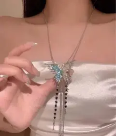 蝶デザイン ロングネックレス シルバー