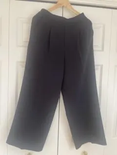 EIuraパンツ L 新品未使用　ワイドパンツ　ネイビー