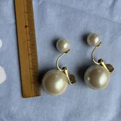 双子パールのイヤリング