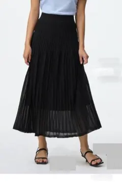 【新品】GU シアーニットフレアスカートXS