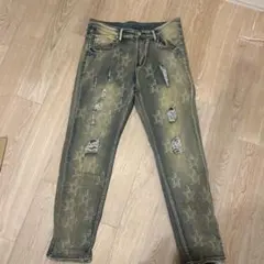 星柄刺繍ダメージデニムパンツ