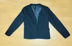 GU ブラック ノーカラージャケット 3末まで