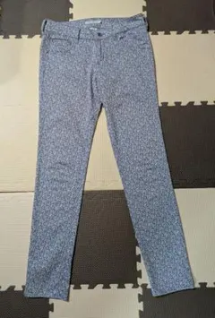 アースミュージック＆エコロジー×リバティ フラワープリントスキニーパンツ