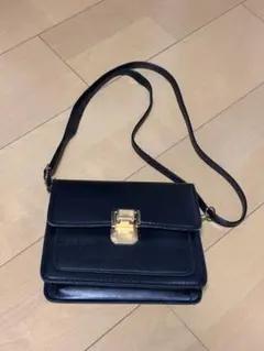 ショルダーバック 黒 ブラック