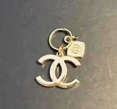 シャネル♡ホリデーチャーム♡ CHANEL ホリデー シャネル チャーム キーリング キーホルダー