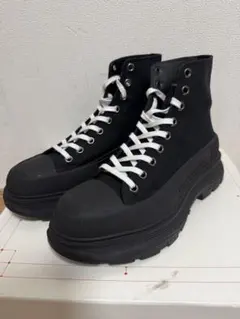 Alexander McQueen ハイカットスニーカー ブラックのサムネイル