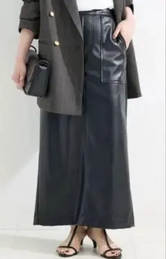 未使用★B.C STOCK★フェイクレザーIラインスカートのサムネイル