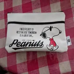 スヌーピーのポーチ