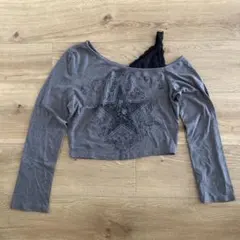 オフショルトップス