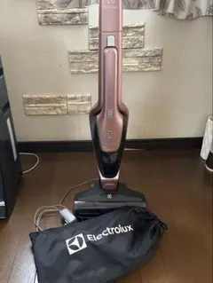 Electrolux スティッククリーナー一式のサムネイル