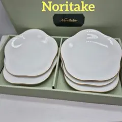 ノリタケ　華やかな金色の縁取り　17.8㎝花型プレート　5枚セット　中皿　新品