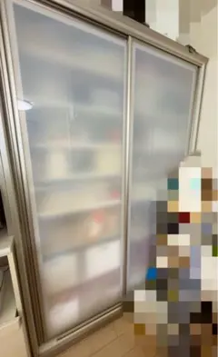 豊中市現地引取　東京インテリアの食器棚のサムネイル