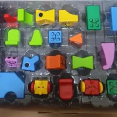 ピタゴラスキューブ 知育玩具