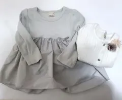 式　ブルーグレーのチュニックとホワイトカーディガン