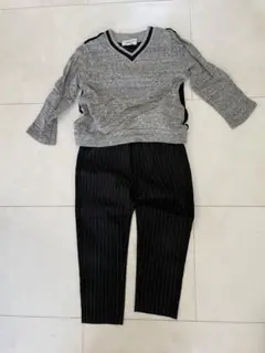 COMME CA FILLE 110㎝　Vネック セーターとストライプパンツ