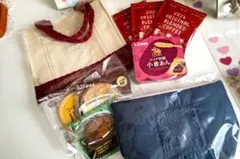 コメダ珈琲　2026福袋 DOMDOMドムドムコラボ☆ 新品ポーチおまけ付き