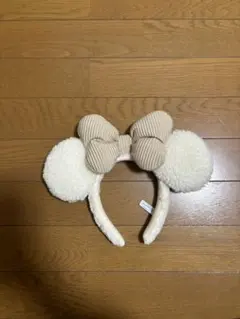 ディズニーミニーカチューシャ 白 ベージュ もこもこ