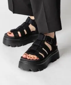 UGG W CORA サイズ8（25cm相当） - メルカリ
